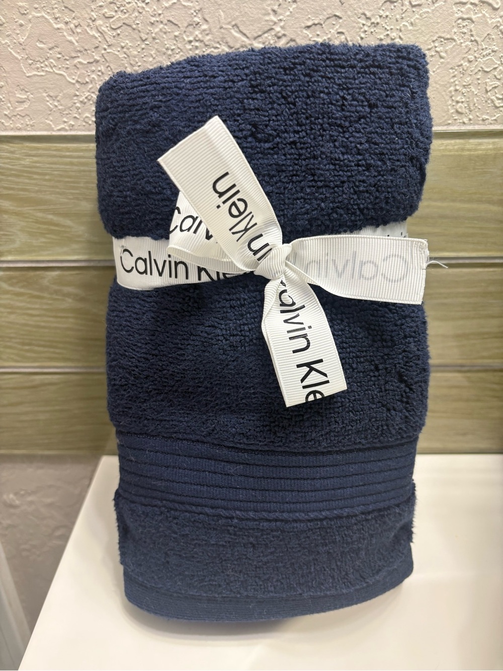 Calvin Klein Deep Navy Cotton Bath Towels Set of 2